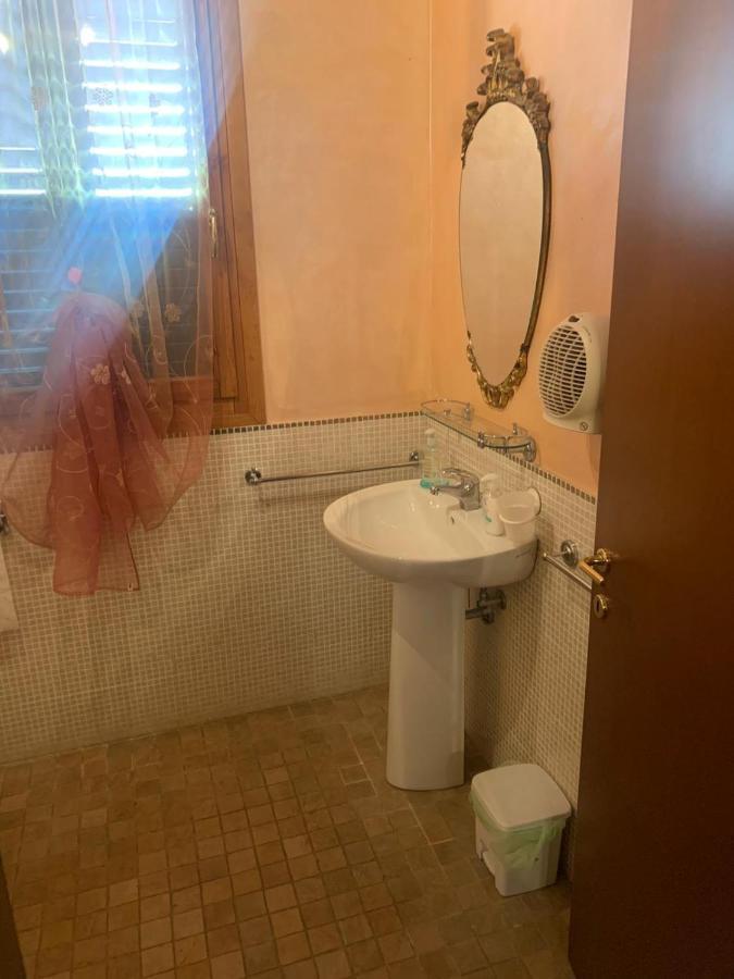 B&B Dal Fiocinino Comacchio Kültér fotó